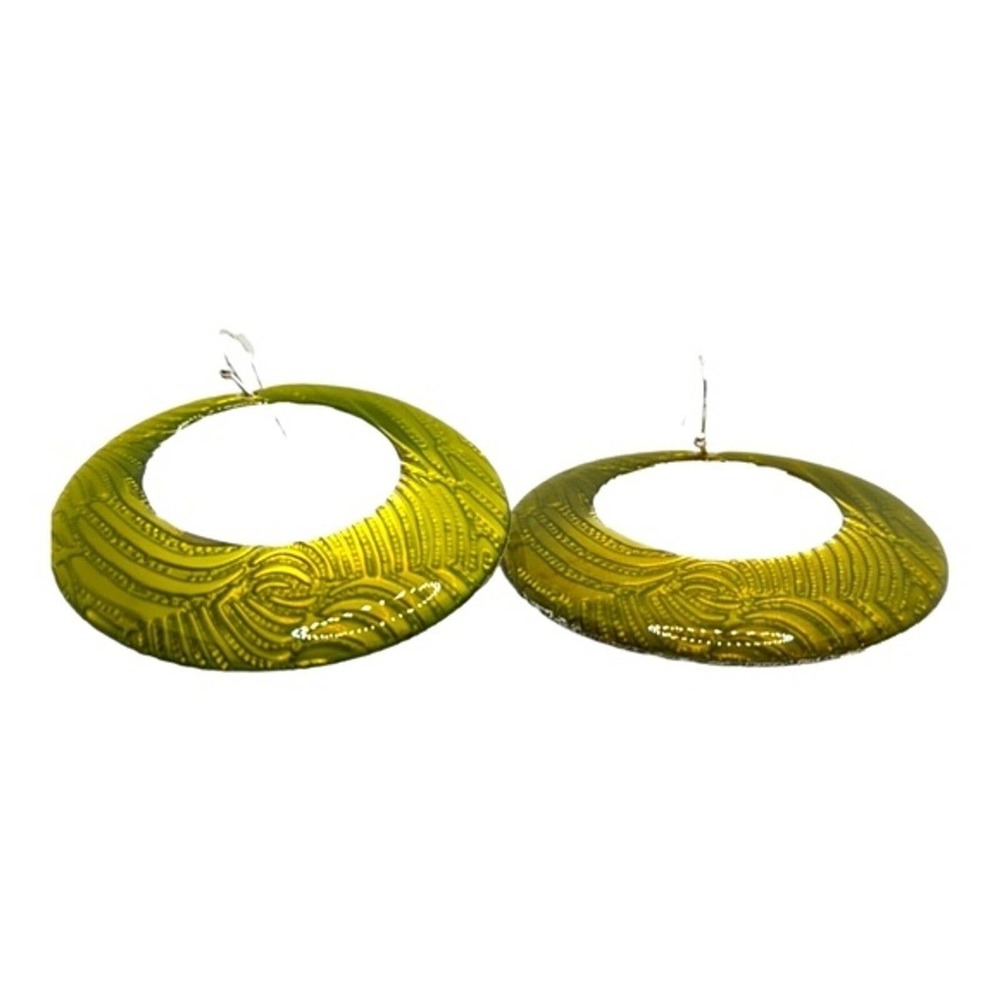 Green circle earrings